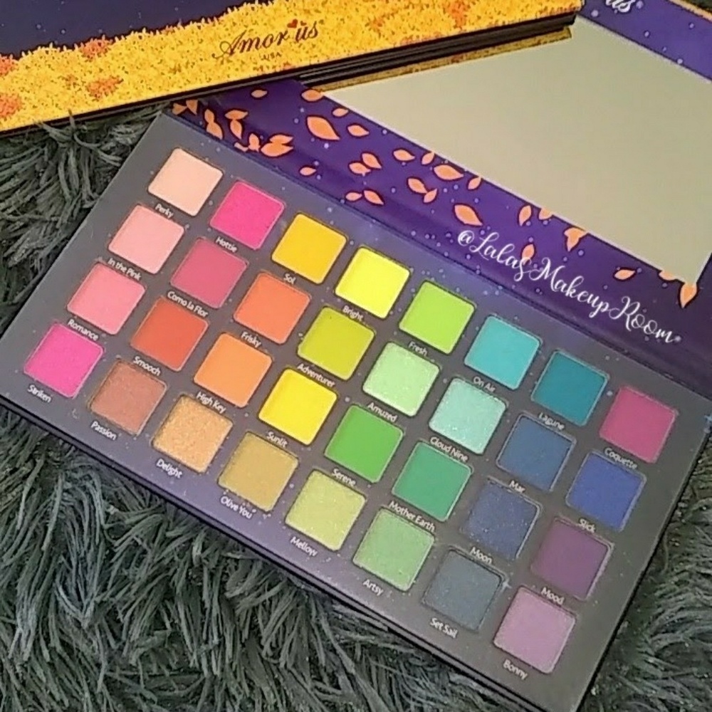 Amor 💕 us "Remember Me" Eyeshadow